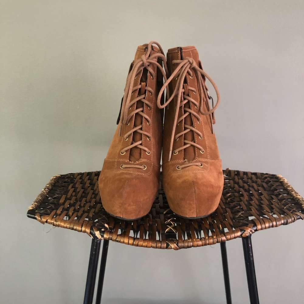 Dollhouse Boots - Picture 2 of 9